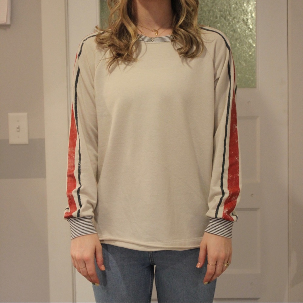 Women’s Lightweight sweatshirt